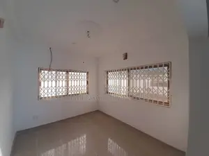3bdrm House in Ashomang Estate for sale
