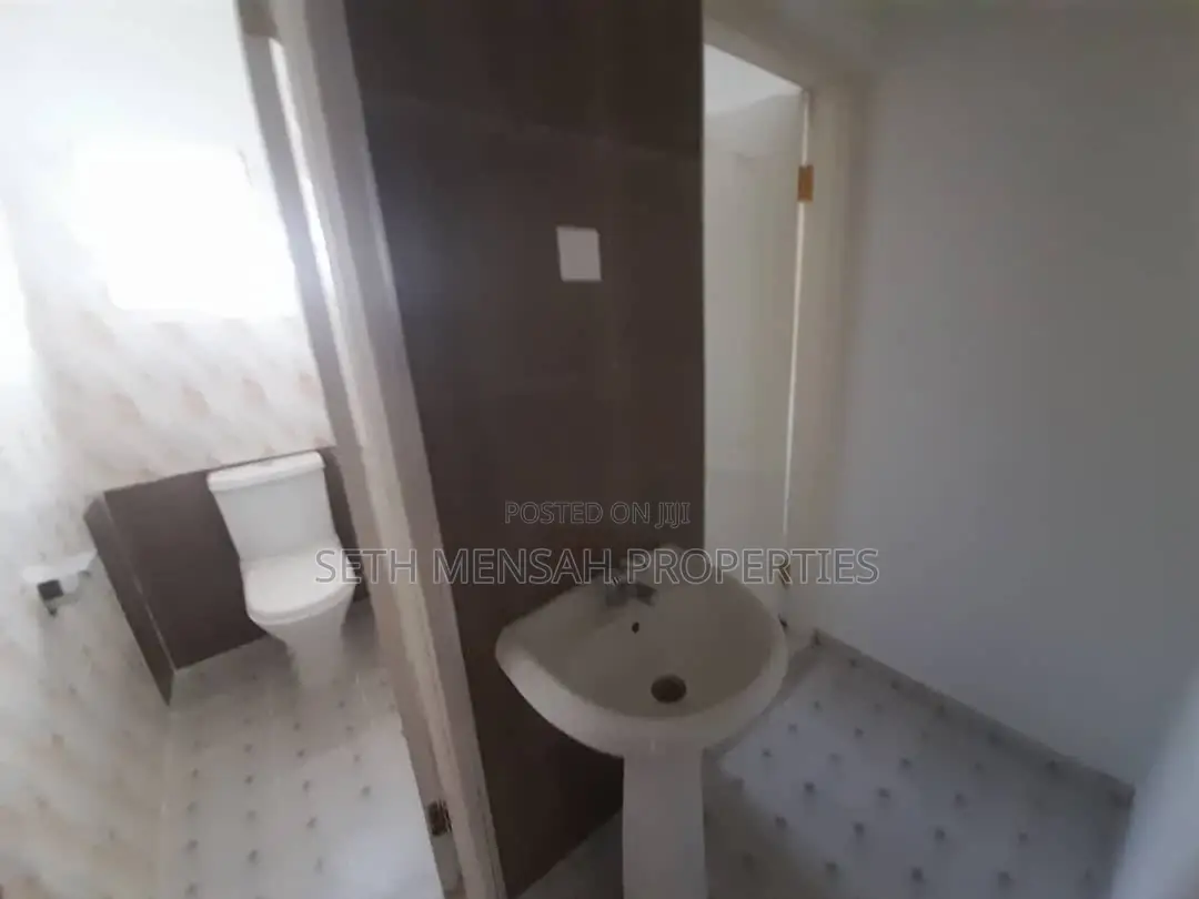3bdrm House in Ashomang Estate for sale
