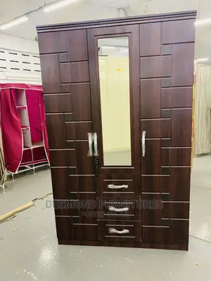 Three Doors Wardrobe With a Mirror (9223)