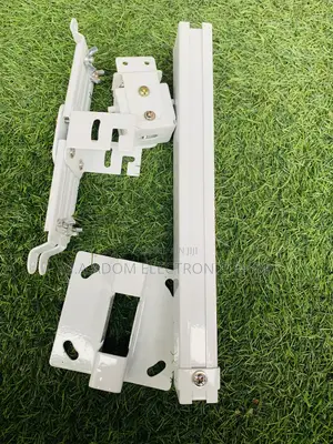 Very Durable Projector Wall Mount