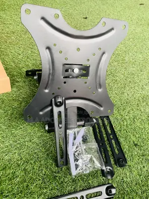 Monitor Corner Mount 14”-55”