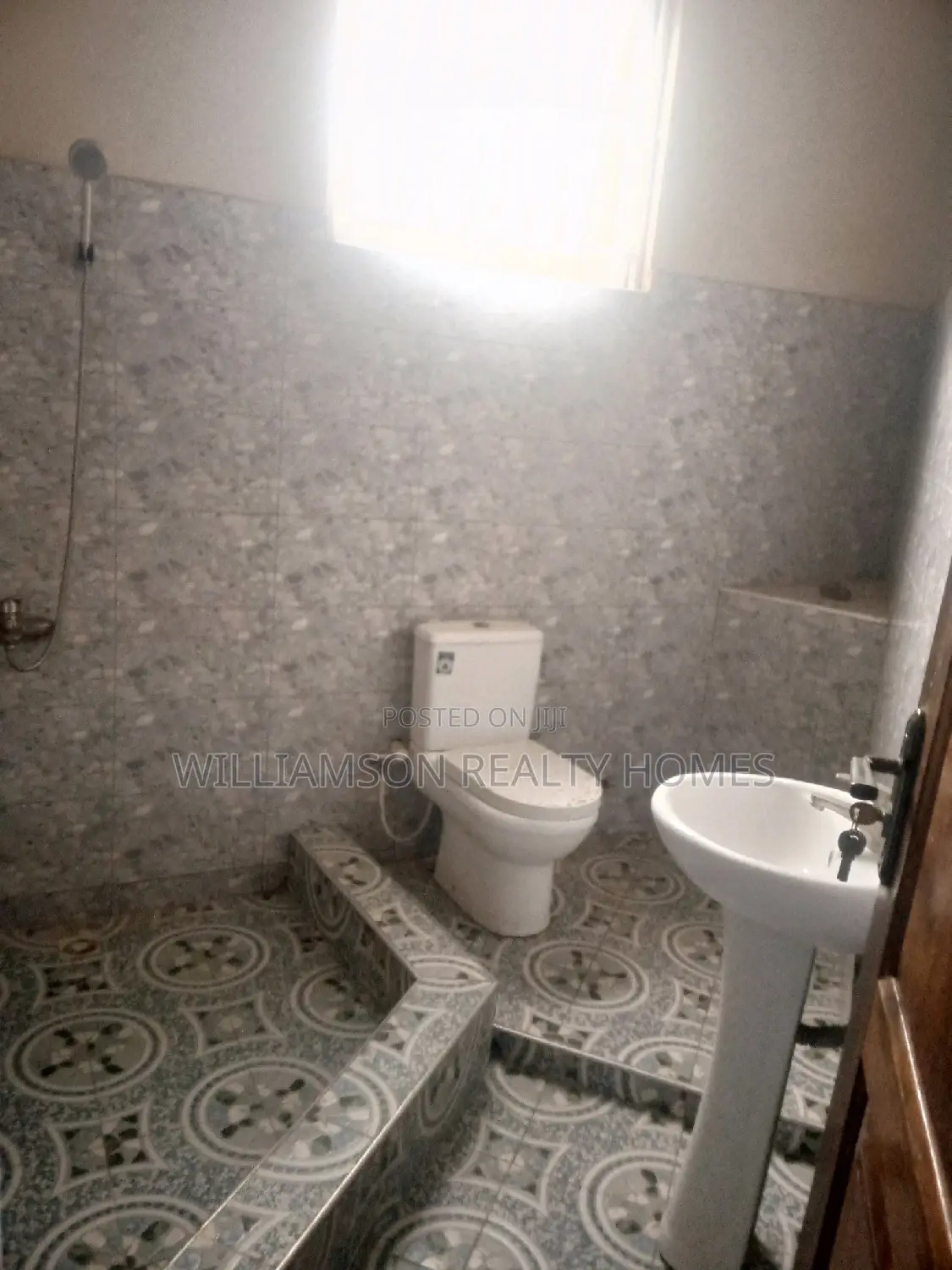 1bdrm Apartment in Hfc Estate, Spintex for rent