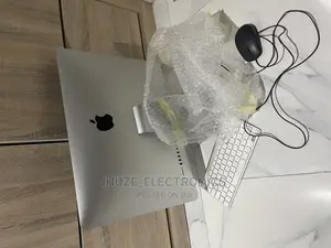 Desktop Computer Apple iMac 8GB Intel Core I5 SSD 512GB