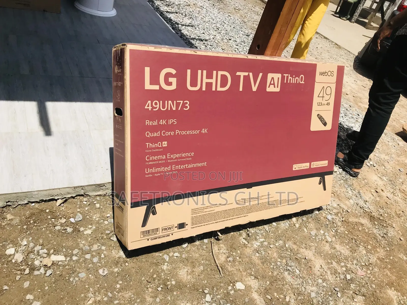 Cute Reliable 49 Inches Smart Led Tv Glossy 