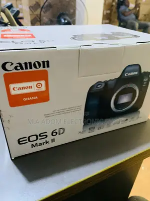 Canon Eos 6D Mark II {{ BODY ONLY}}