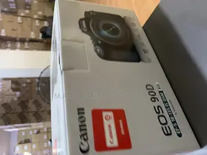 Canon Eos 90D With LCD Screen Touch UHD Wi-Fi Bluetooth