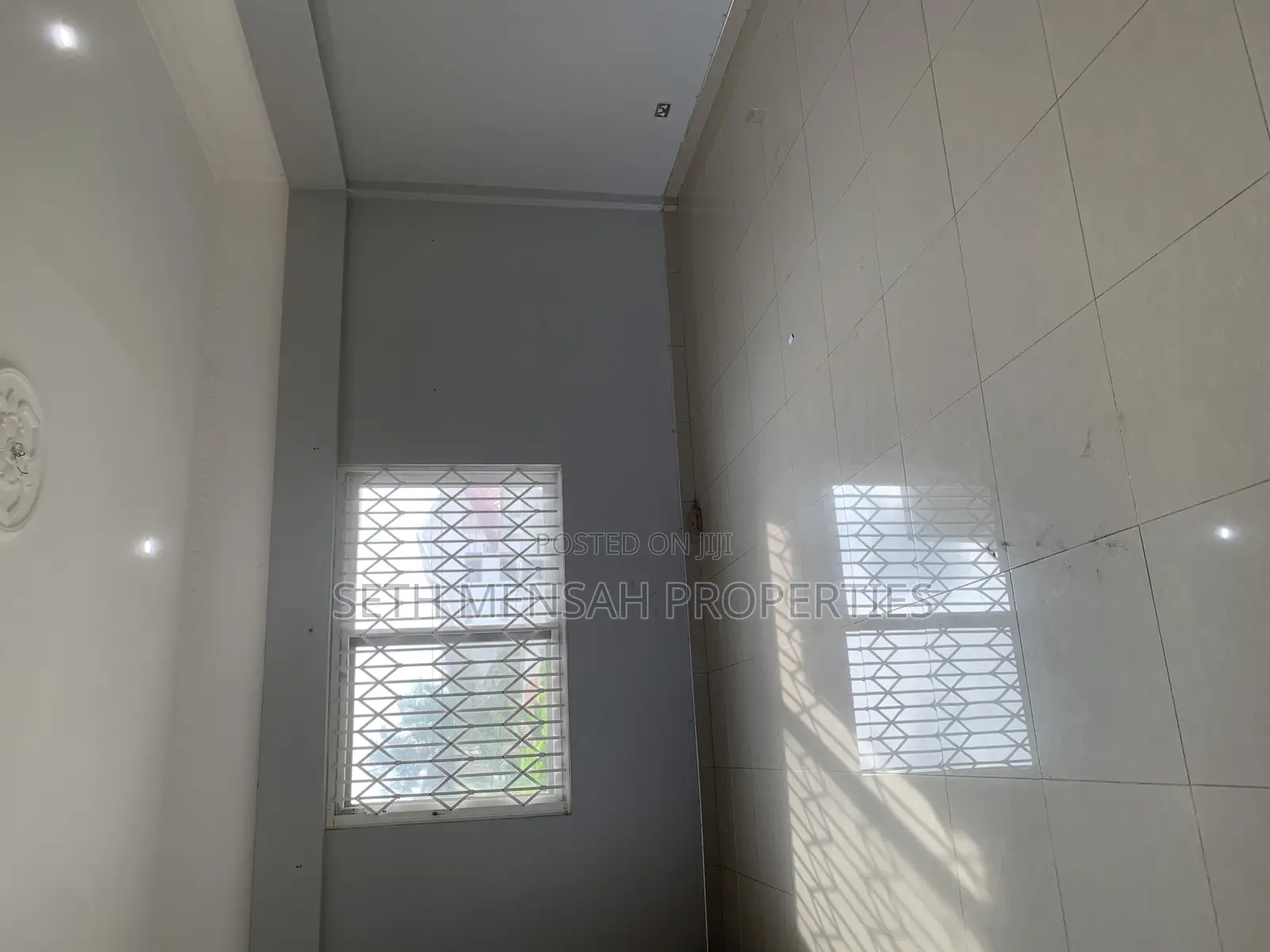 4bdrm House in Adjiriganor for rent