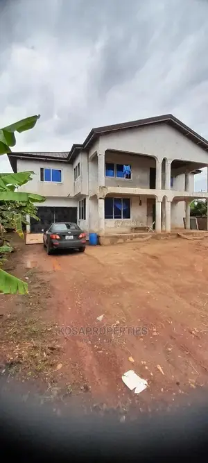 6bdrm House in Afianya Mataheko, Tema Metropolitan for sale