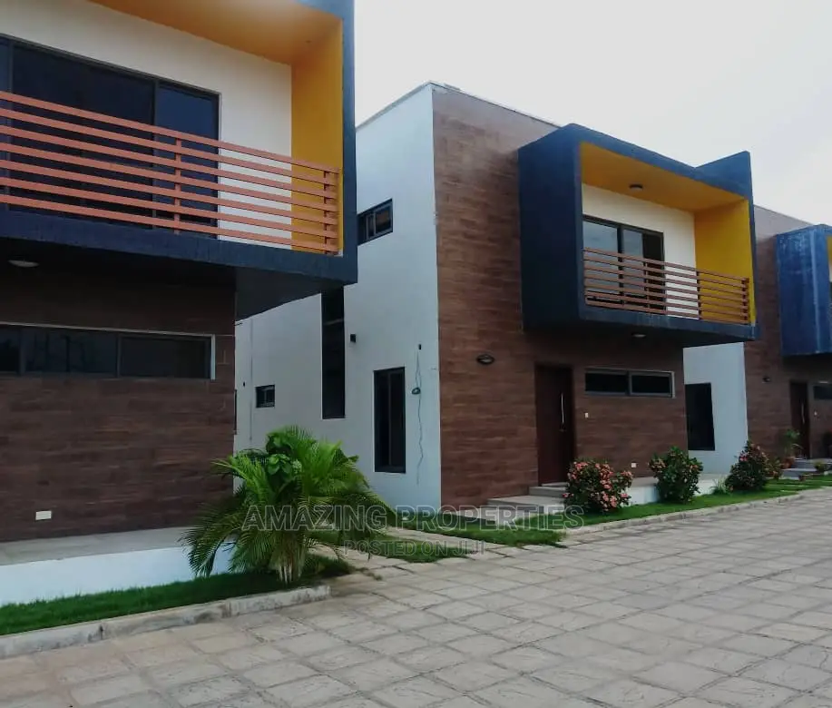 4bdrm Townhouse / Terrace in Abelemkpe for rent