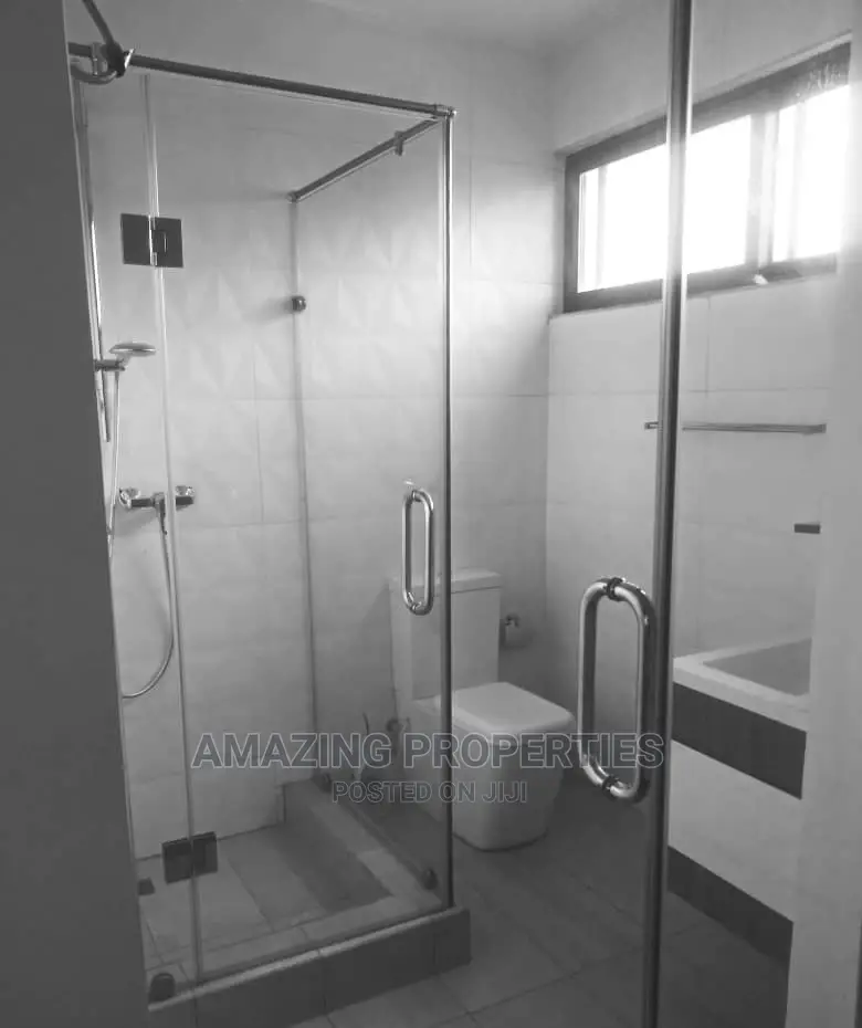 4bdrm Townhouse / Terrace in Abelemkpe for rent