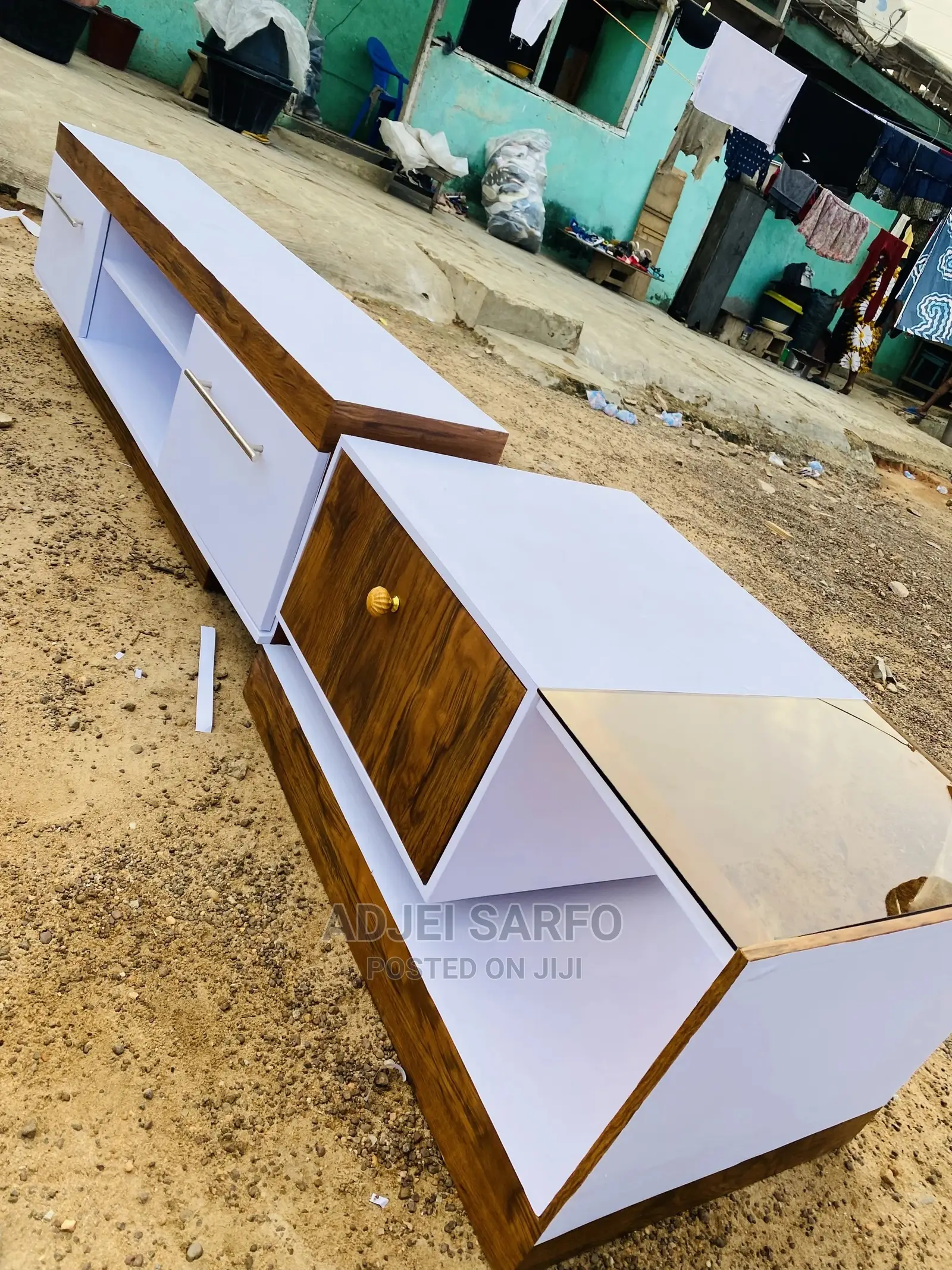 Original Tv Stand With Quality Centre Table