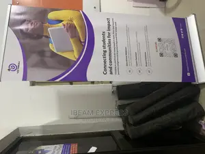 Pull Up Banner With Machine