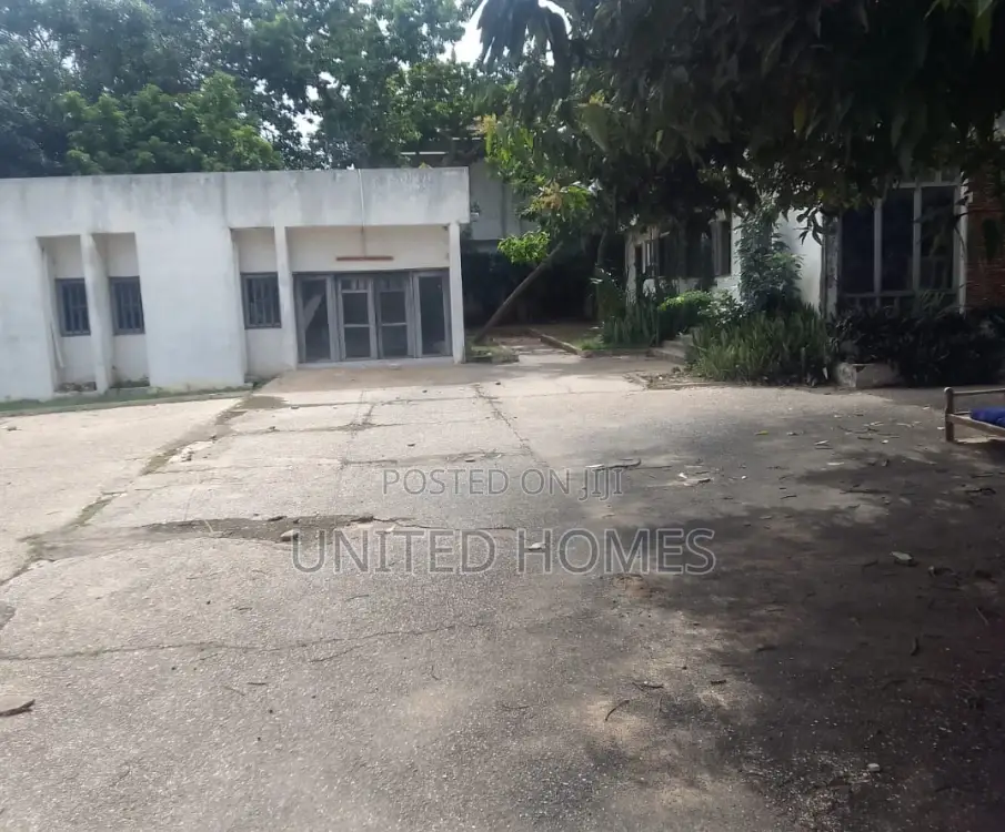 Achimota 4 Plot With Old House for Sale