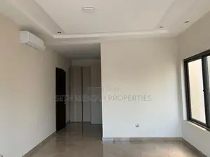 4bdrm Townhouse / Terrace in Skm, Airport Residential Area for rent