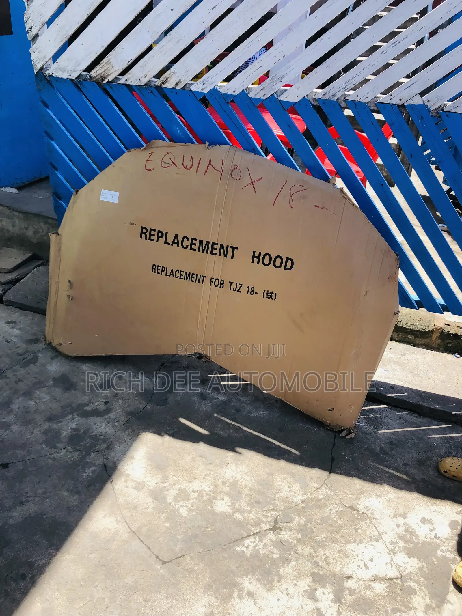 Equinox 2018 Bonnet