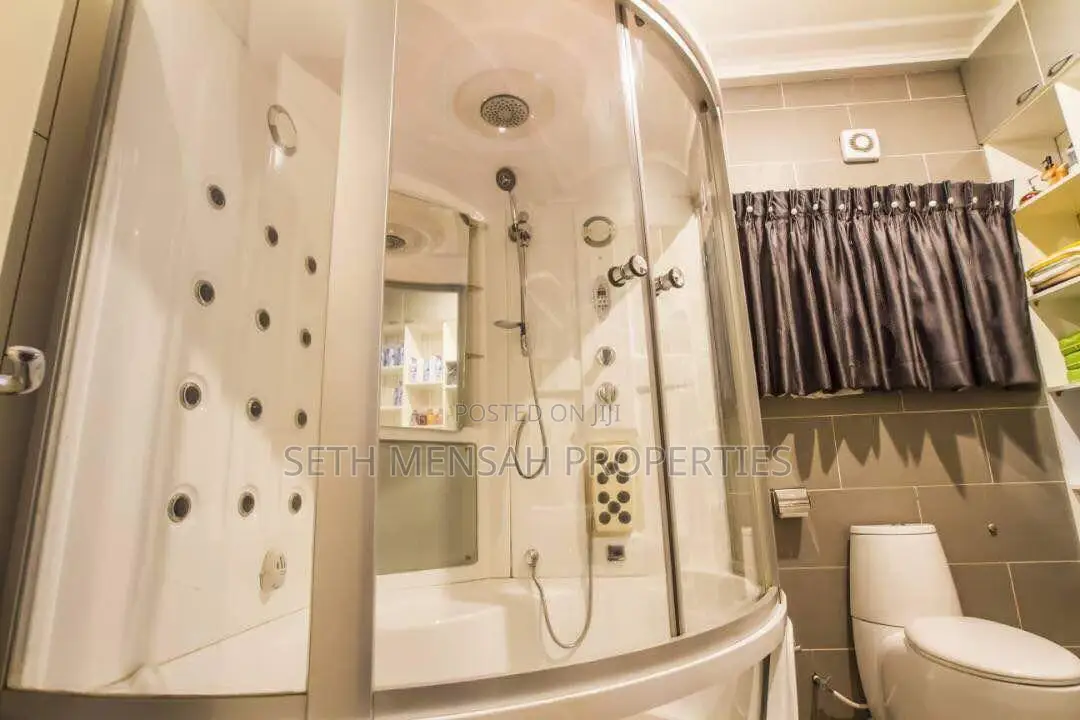 Furnished 5bdrm House in Skm, Adjiriganor for sale