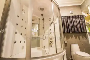 Furnished 5bdrm House in Skm, Adjiriganor for sale