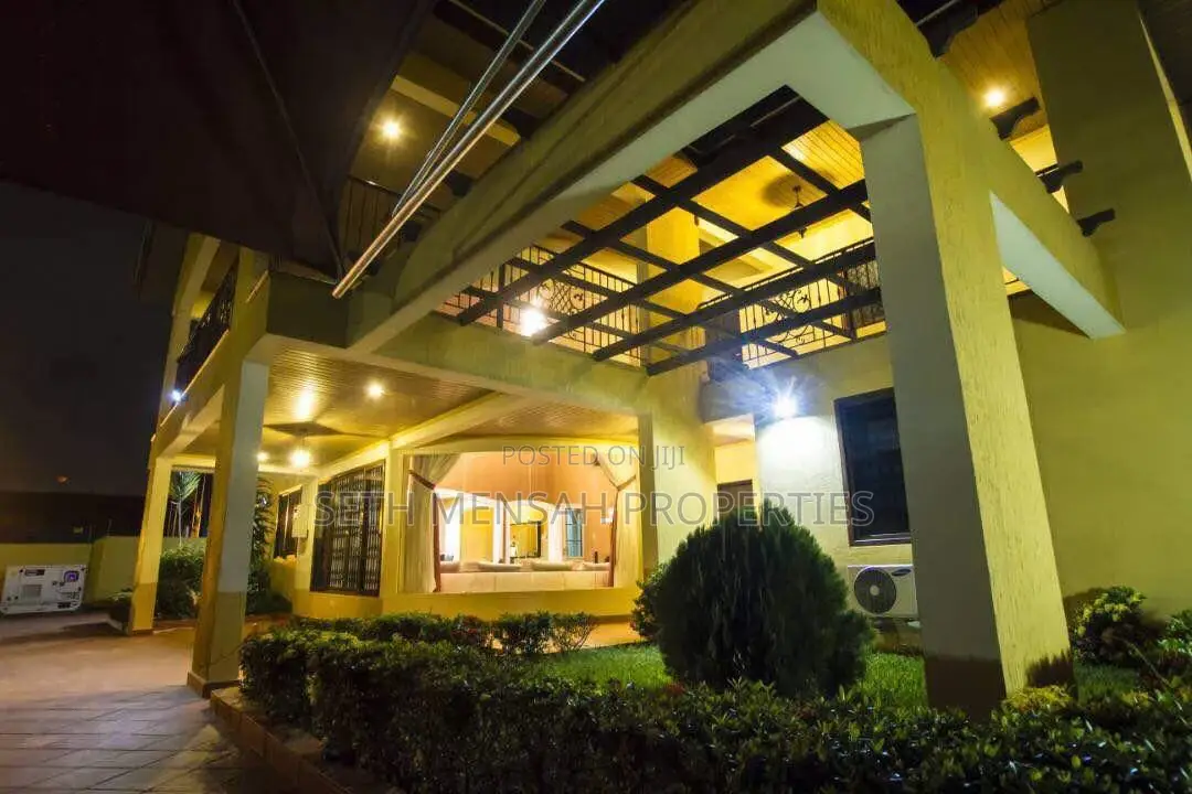Furnished 5bdrm House in Skm, Adjiriganor for sale