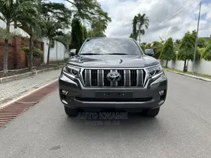 Toyota Land Cruiser Prado 2.7 2017 Gray