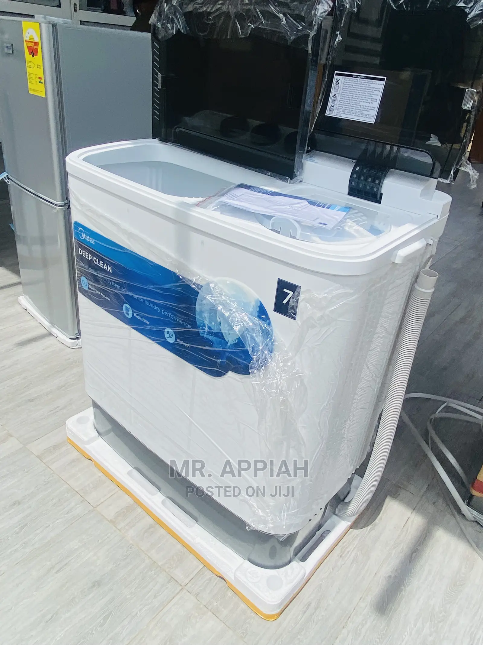 (7kg)Fabulous Midea Top Load Washingmachine With Spindry 