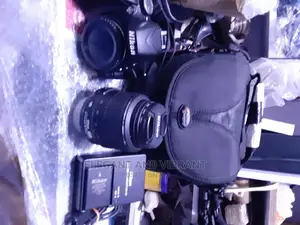 Nikon D3200 in Very Little Use Condition