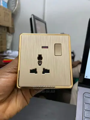 Gold Single Socket