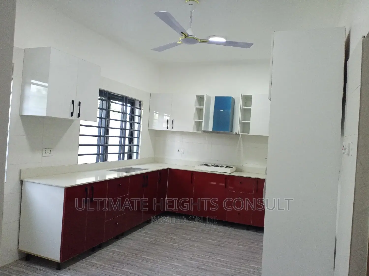 4bdrm Townhouse/Terrace in Achimota Mile 7 for Sale