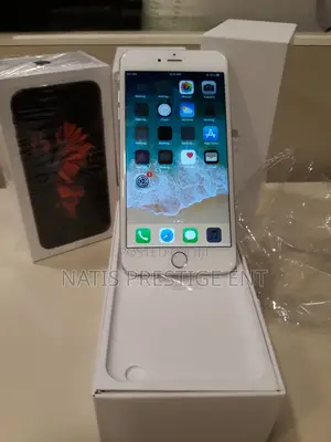 New Apple iPhone 6s 32 GB Gold