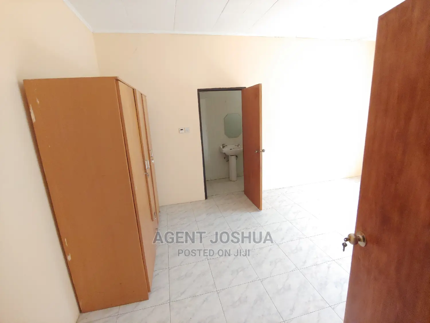 5bdrm House in Manet Court Estate, Spintex for rent