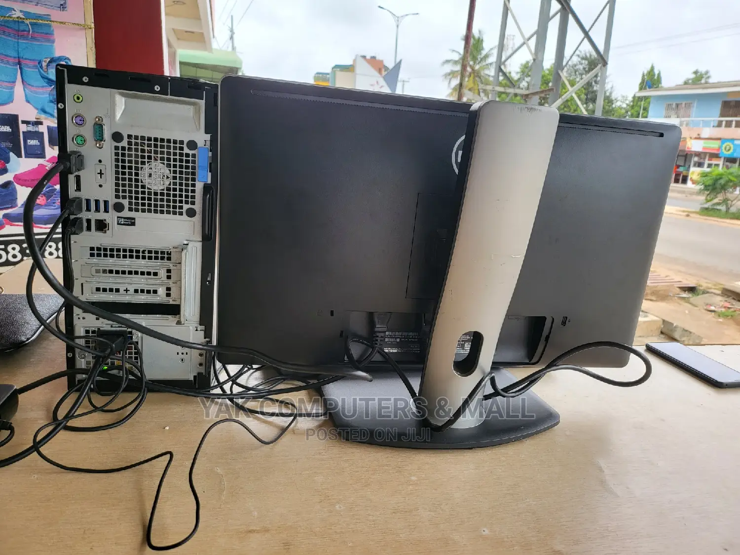 Desktop Computer Dell OptiPlex 3060 16GB Intel Core I7 HDD 1T