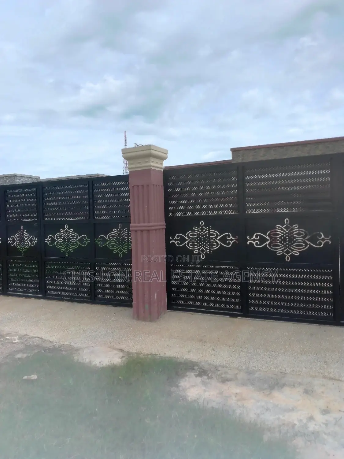 3bdrm House in Tuba Kasoa. for sale