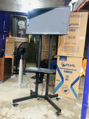 Trolley Floor Stand for 32-70 "TV LED/LCD