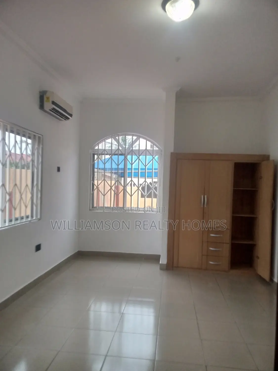 Furnished 3bdrm House in Hfc Estate, Spintex for rent