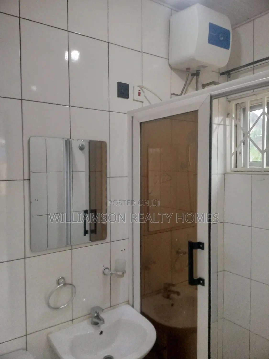 Furnished 3bdrm House in Hfc Estate, Spintex for rent
