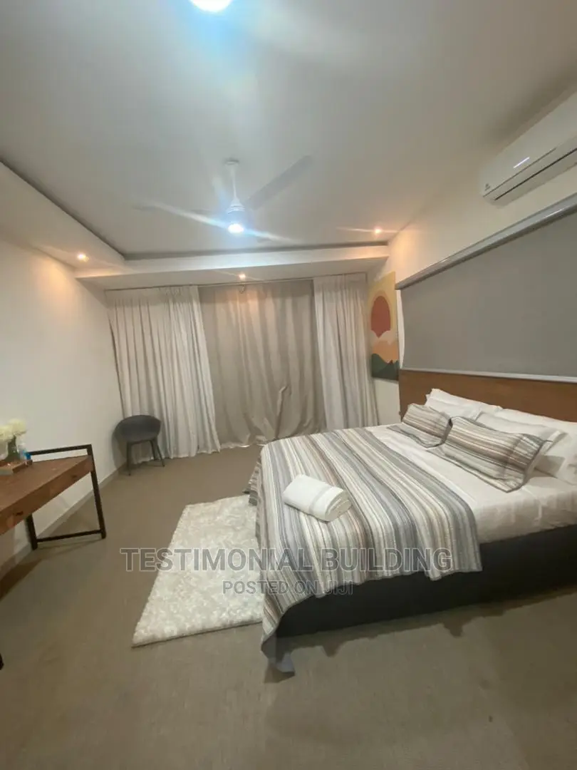 4bdrm House in Testimonial Building, Lake Side Estate for sale