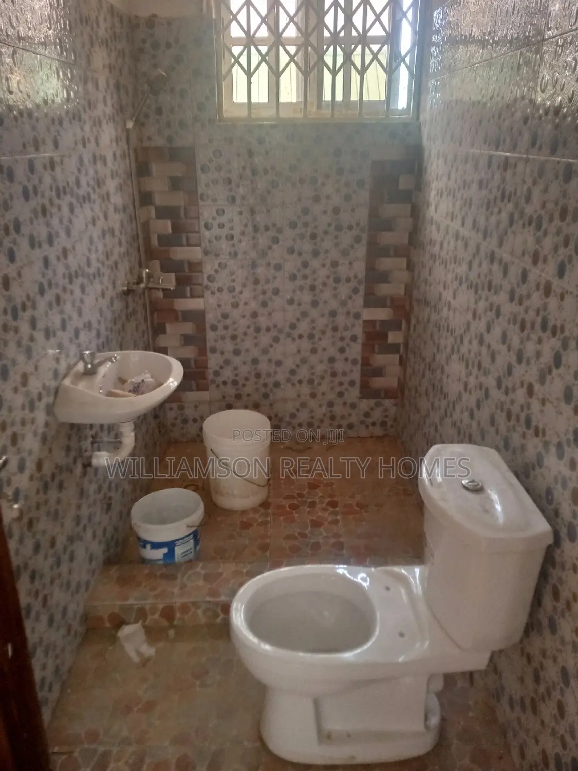 2bdrm Apartment in Hfc Estate, Spintex for rent