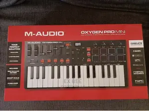 M-Audio Oxygen Pro Mini 32-Mini-Key Keyboard Controller