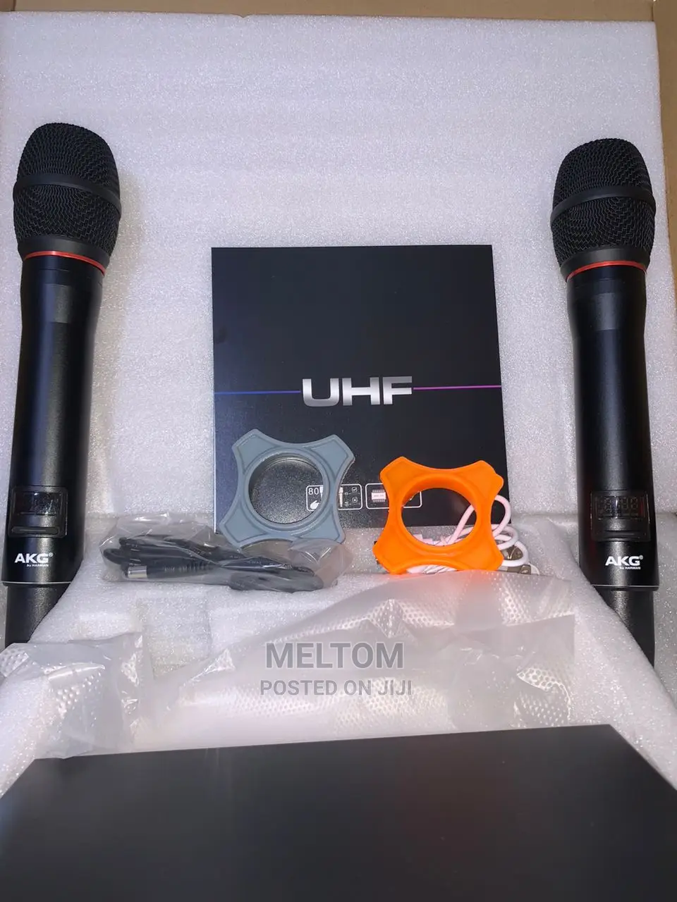 Cordless Microphone (AKG Y200S)