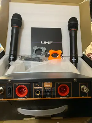 Cordless Microphone (AKG Y200S)