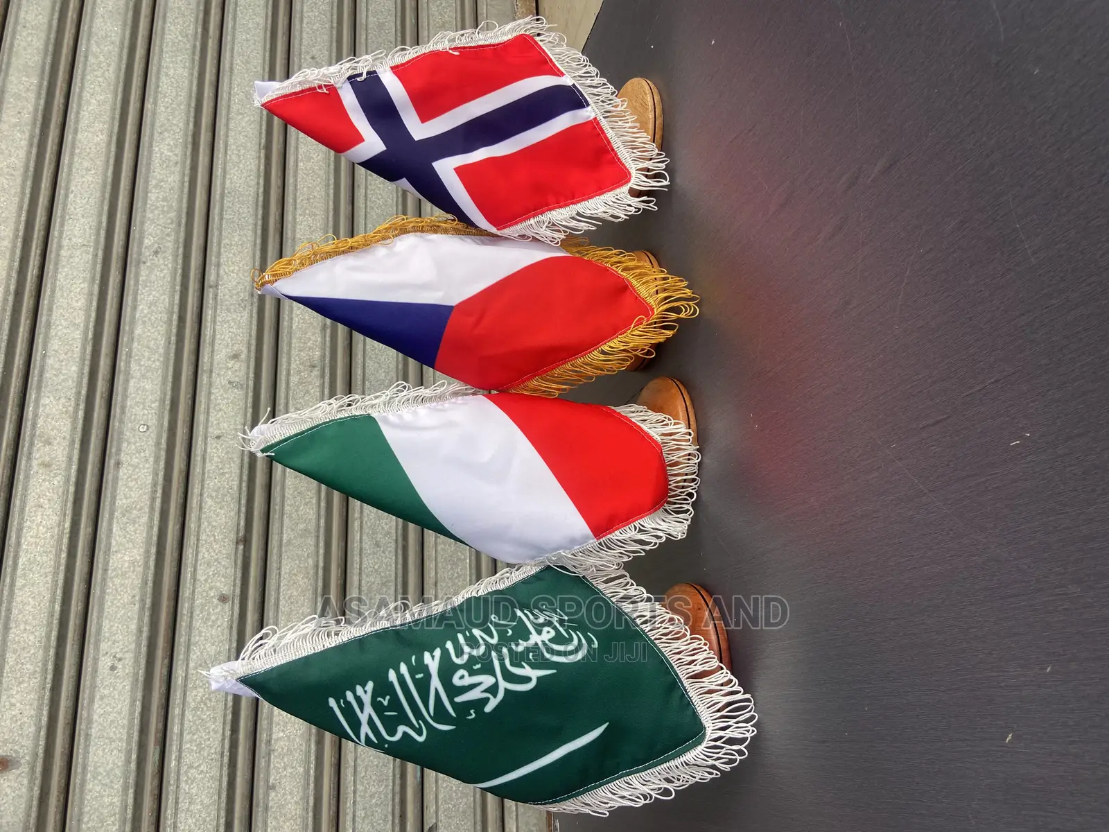 Original Executive Table Flag Stand at Cool Price