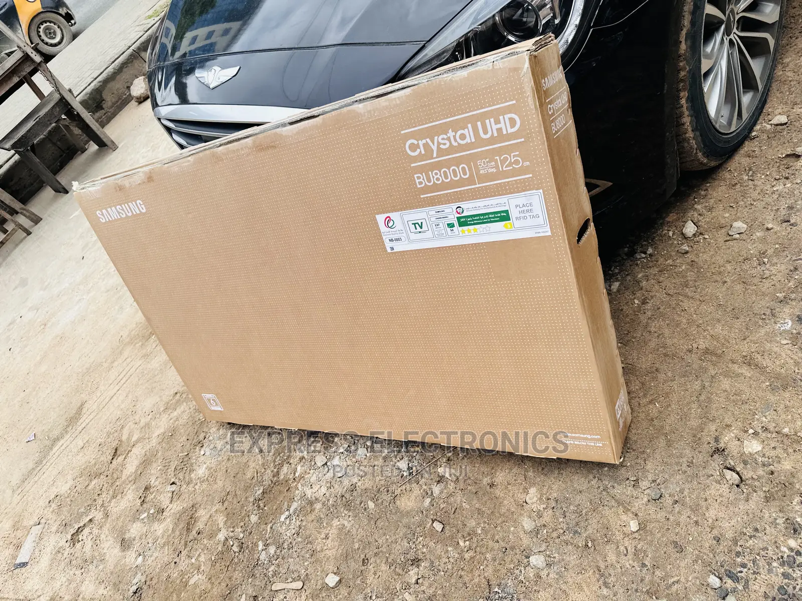 Black Samsung UHD Smart 50”Bu8000 Tv
