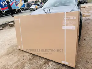 Black Samsung UHD Smart 65”Bu8072 Tv