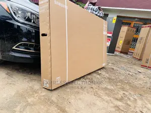 Cute  Sleek UHD Smart Samsung 75”Series 8