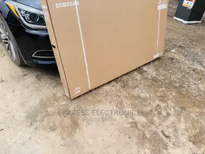 Samsung UHD Screen Glossy Black 75”Bu8100 Tv