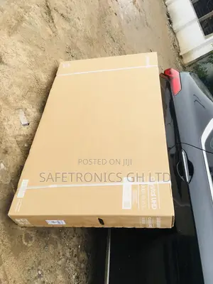 AU70 Samsung 65 Inches Glossy LED UHD Crystal Tv 