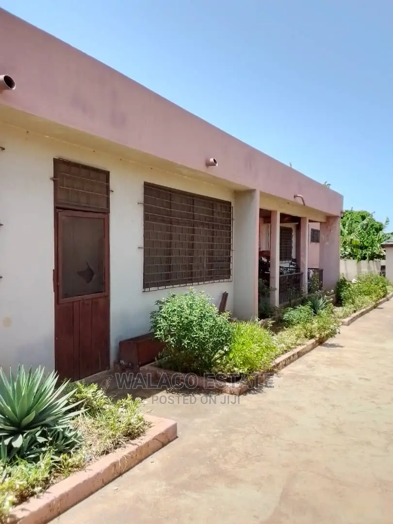 4bdrm House in Walako Estate, Tesano for sale
