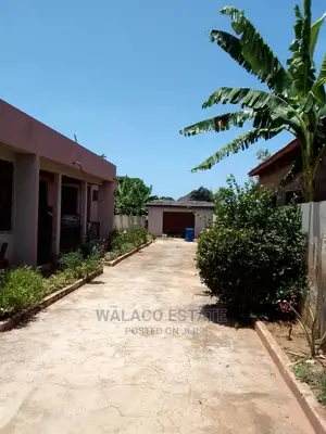 4bdrm House in Walako Estate, Tesano for sale