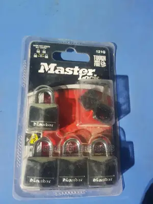 Master Lock Four Padlocks One Key 121q