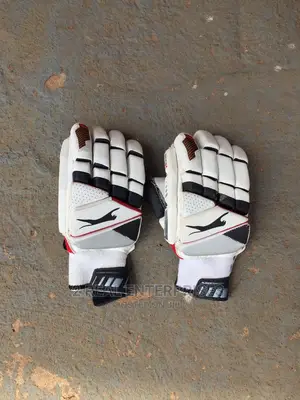Slazenger Cricket Gloves for Adult