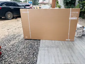 1 Year Warranty on Samsung UHD Screen  75”Bu81000